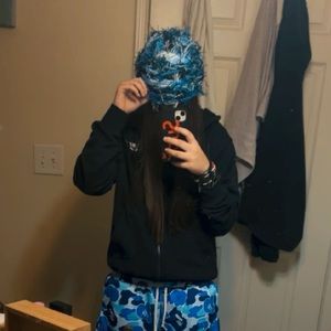 Meet your Posher, Claire